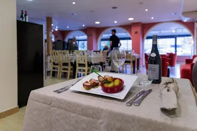 Nourriture dans l'hôtel ou à proximité