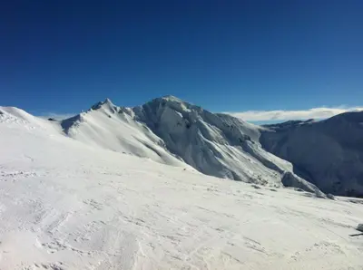 Vue générale sur la montagne ou vue sur la montagne depuis l'appartement