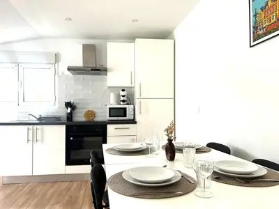 Cuisine ou kitchenette dans l'établissement La Farfallina, entièrement rénovée
