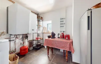 Cuisine ou kitchenette dans l'établissement Beautiful Home In Bourg Lastic