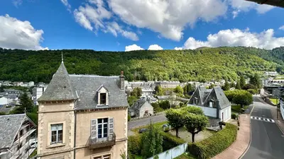 Vue générale sur la montagne ou vue sur la montagne depuis l'appartement