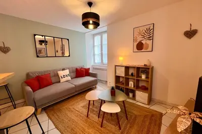 Coin salon dans l'établissement T2 Bis chaleureux-Hyper Centre Brive