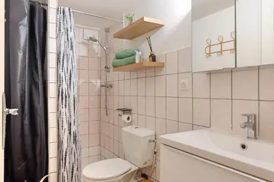 Salle de bains dans l'établissement Le Nid Eucalyptus