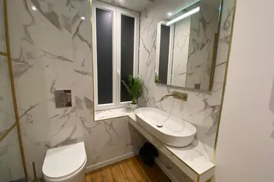Salle de bains dans l'établissement 19B - Le Bastille a cosy apartment in a great location
