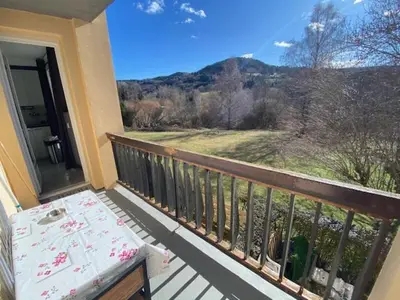 Vue générale sur la montagne ou vue sur la montagne depuis l'appartement