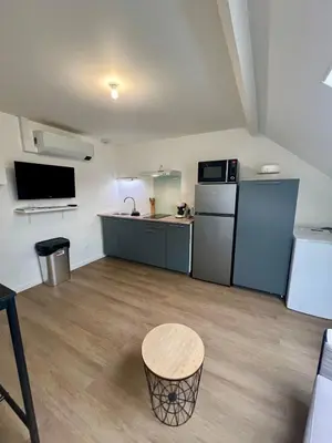 Cuisine ou kitchenette dans l'établissement Casa Viasud #2 - 28m2 et Casa Viasud #3 - 48m2 - T2 climatisés - Centre BriveGare