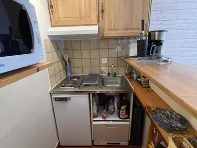 Cuisine ou kitchenette dans l'établissement Studio agréable en station - Animaux admis - FR-1-787-76