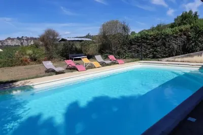 Piscine de l'établissement Ma maison de famille en Quercy avec piscine ou située à proximité