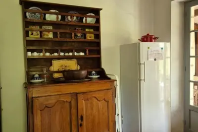Cuisine ou kitchenette dans l'établissement Ma maison de famille en Quercy avec piscine