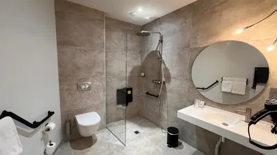 Salle de bains dans l'établissement Château du Theil