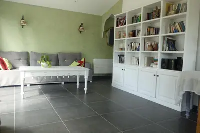 Coin salon dans l'établissement Villa bleue