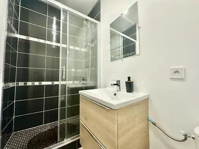 Salle de bains dans l'établissement Le Saint Georges, cosy et calme