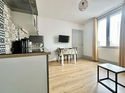 Cuisine ou kitchenette dans l'établissement Le Saint Georges, cosy et calme