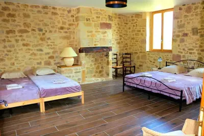 Un ou plusieurs lits dans un hébergement de l'établissement Gîte des 3 pays, entre Corrèze,Dordogne et Lot