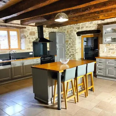 Cuisine ou kitchenette dans l'établissement Gîte des 3 pays, entre Corrèze,Dordogne et Lot