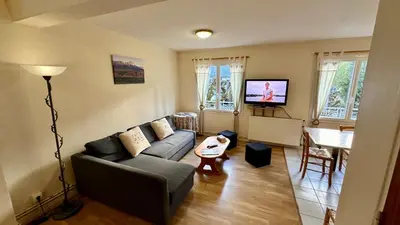 Coin salon dans l'établissement Le Therminus 42 - Le Mont Dore 8pers