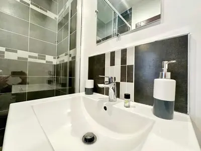 Salle de bains dans l'établissement Le Safari, central et cosy