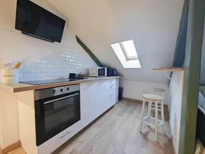 Cuisine ou kitchenette dans l'établissement Le Chistera, zen et intimiste