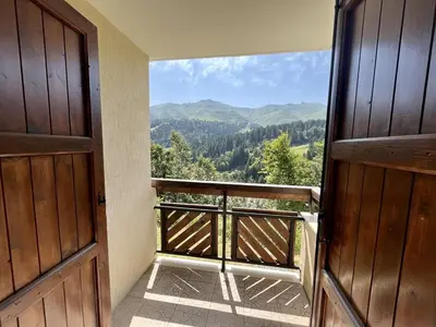 Vue générale sur la montagne ou vue sur la montagne depuis l'appartement