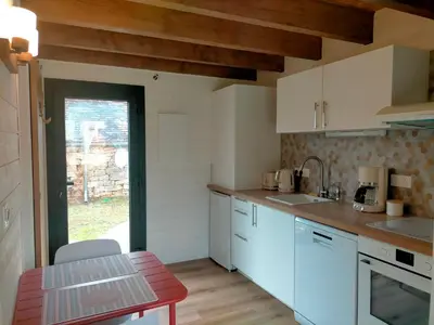 Cuisine ou kitchenette dans l'établissement Le Clos de Roussières
