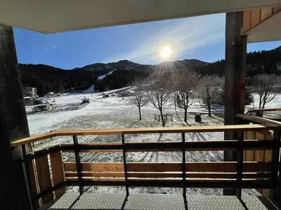 Vue générale sur la montagne ou vue sur la montagne depuis l'appartement