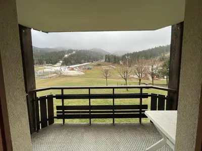 Vue générale sur la montagne ou vue sur la montagne depuis l'appartement