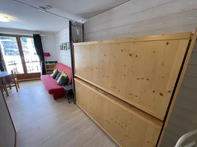 Coin salon dans l'établissement Confort au cœur de Le Lioran : T2 avec balcon - FR-1-787-97