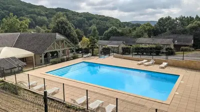 Piscine de l'établissement Au chalet 29 ou située à proximité