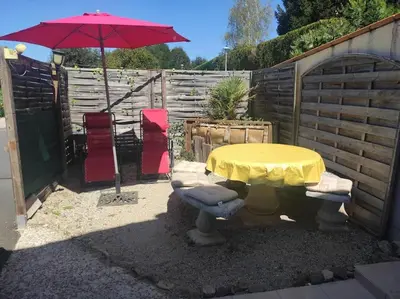 Terrasse ou espace extérieur de l'établissement Gîte paisible en bord de lac