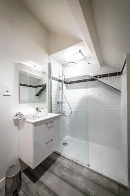Salle de bains dans l'établissement Le Temps Retrouvé - 2 Chambres