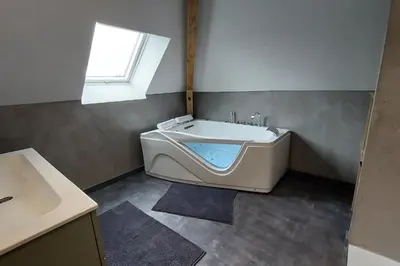 Plan de l'établissement Gîte d'exception avec piscine chauffée pour 12 personnes - Cantal