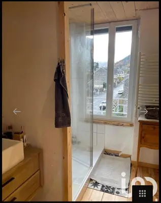 Vue générale sur la montagne ou vue sur la montagne depuis la maison de vacances