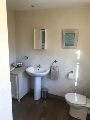 Salle de bains dans l'établissement L Ancien Four à Pain