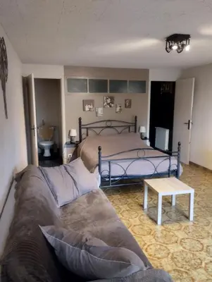 Coin salon dans l'établissement Studio de la bastide