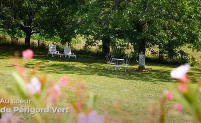 Jardin de l'établissement Gîte de Chavagnac