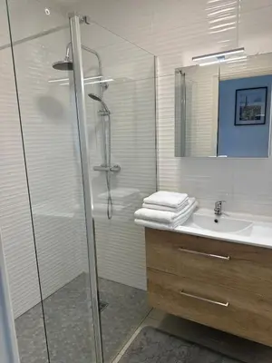 Salle de bains dans l'établissement Jolie Appartement T3 Brive
