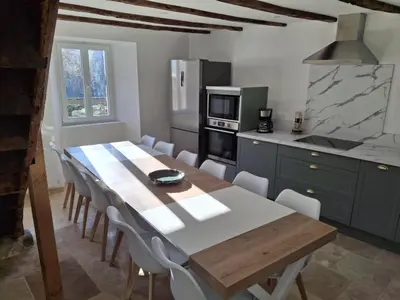 Cuisine ou kitchenette dans l'établissement Gite Jalagnat Plaisir Creusois
