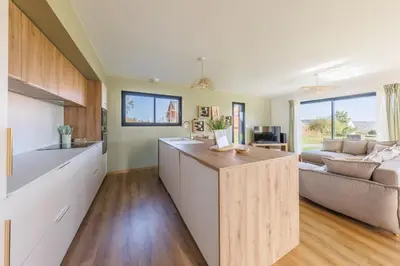 Cuisine ou kitchenette dans l'établissement Les 4 Saisons des Violonges - Vue montagne