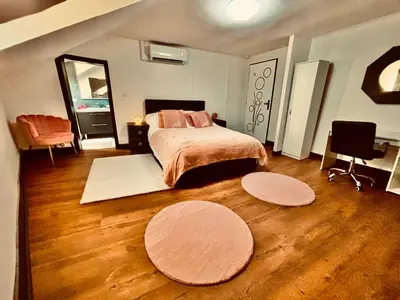 Un ou plusieurs lits dans un hébergement de l'établissement Appartement 7 Climatisé havre de paix ,cosy au cœur de Limoges