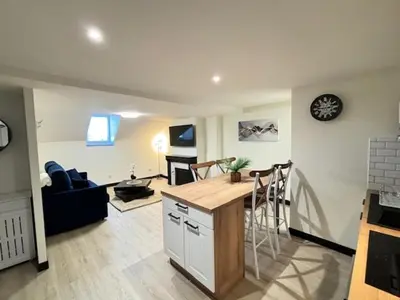 Cuisine ou kitchenette dans l'établissement Appartement 7 Climatisé havre de paix ,cosy au cœur de Limoges