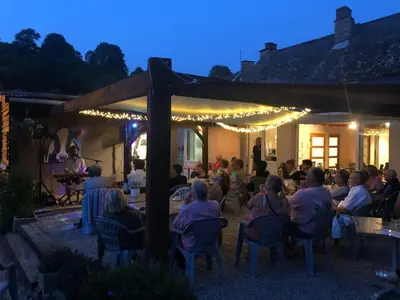 Clients de l'établissement Camping & Chalets La Santoire