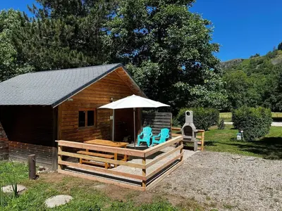 Jardin de l'établissement Camping & Chalets La Santoire