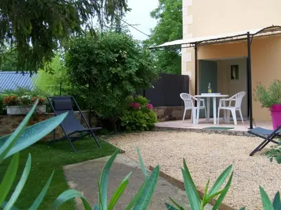 Jardin de l'établissement Gîte douillet 4 pers. avec jardin et terrasse - FR-1-616-392