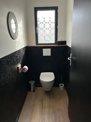 Salle de bains dans l'établissement Paisible MAISON familiale - 4 Chambres - 2 SDB - terrasse et jardin - parking privé - Limoges