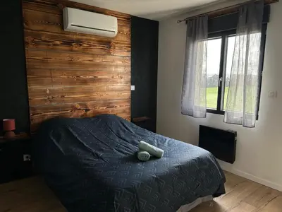Coin salon dans l'établissement Paisible MAISON familiale - 4 Chambres - 2 SDB - terrasse et jardin - parking privé - Limoges
