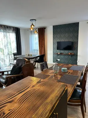 Télévision ou salle de divertissement dans l'établissement Paisible MAISON familiale - 4 Chambres - 2 SDB - terrasse et jardin - parking privé - Limoges