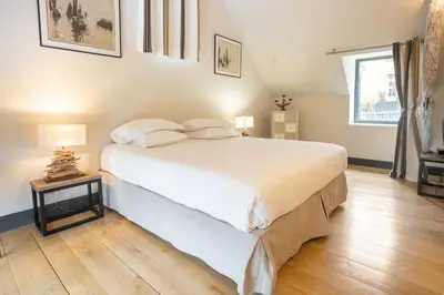 Un ou plusieurs lits dans un hébergement de l'établissement Maison 5 étoiles luxe 6p piscine privée chauffée Lascaux
