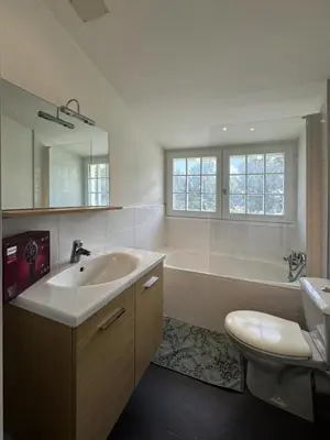 Salle de bains dans l'établissement Gîte de France Pool house et tennis 3 épis - Gîte de France 7 personnes MAE-4611