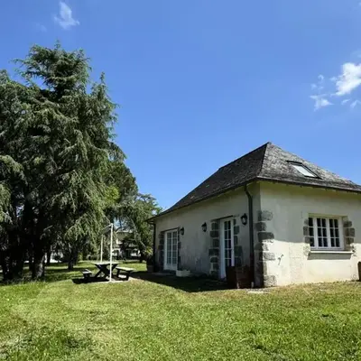 Gîte de France Pool house et tennis 3 épis - Gîte de France 7 personnes MAE-4611