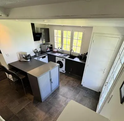 Cuisine ou kitchenette dans l'établissement Gîte de France Tennis 3 épis - Gîte de France 4 personnes MAE-4621